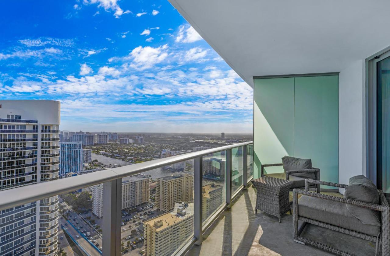 Seashore Resort - 2 Bedroom Right On The Beach Direct Ocean-View With Amenities On The Rooftop Hollywood Eksteriør billede